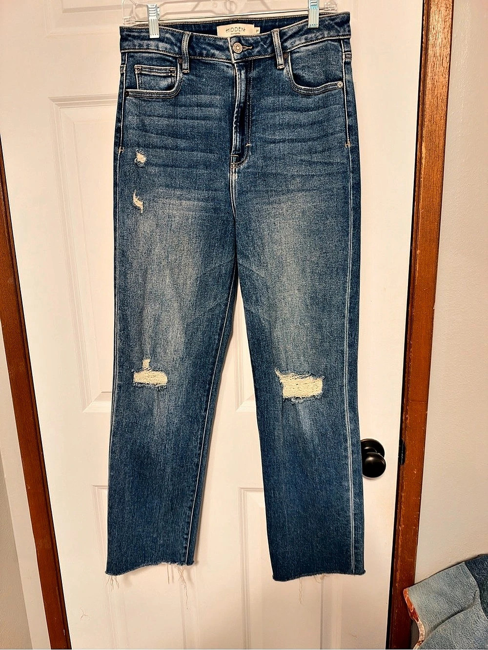 Hidden Distressed Straight Leg Jeans Waist 29